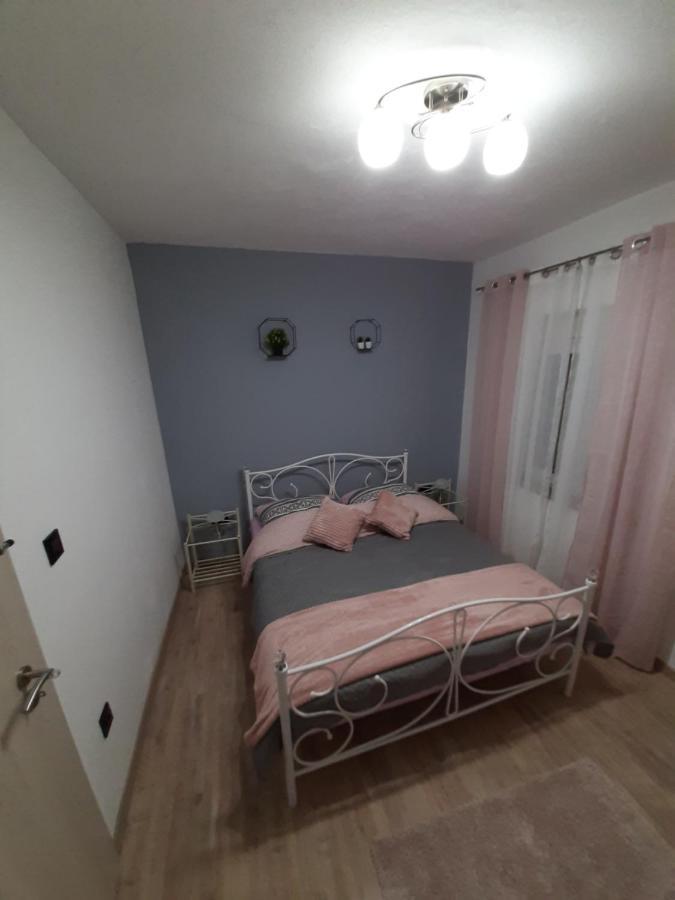 Ferienhaus Karlo Pridraga Exterior foto